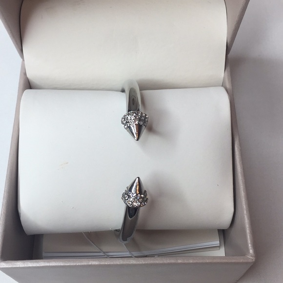 Adrienne Vittadini Adjustable Bracelet - Picture 1 of 7